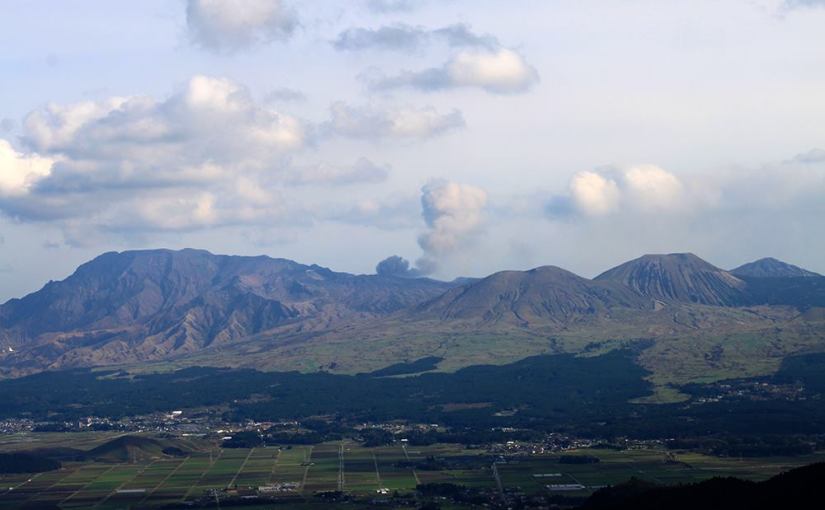 阿蘇、中岳